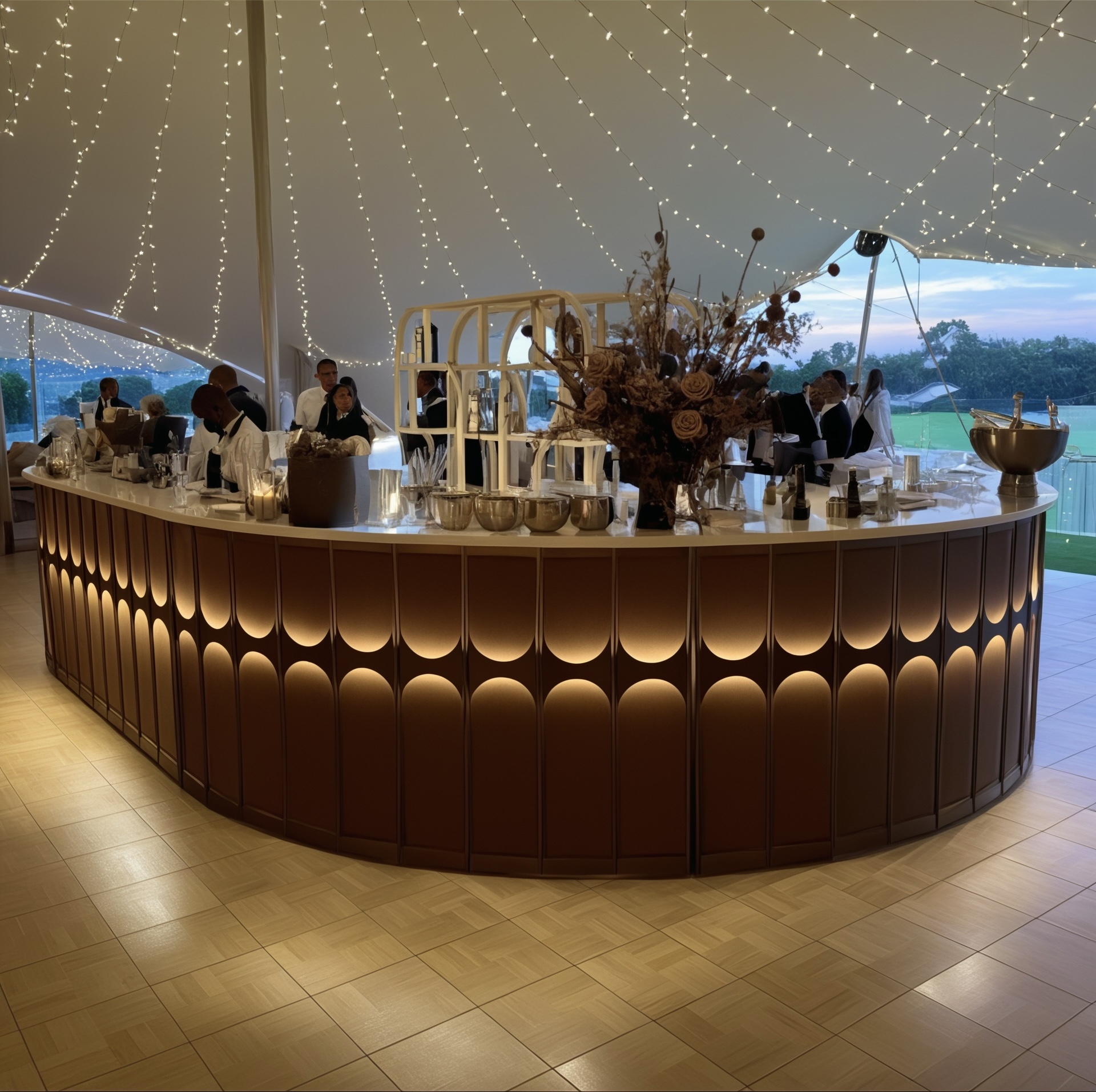 Silhouette Bar